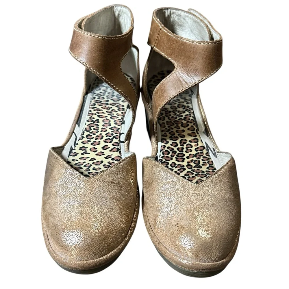 Fly London closed toe